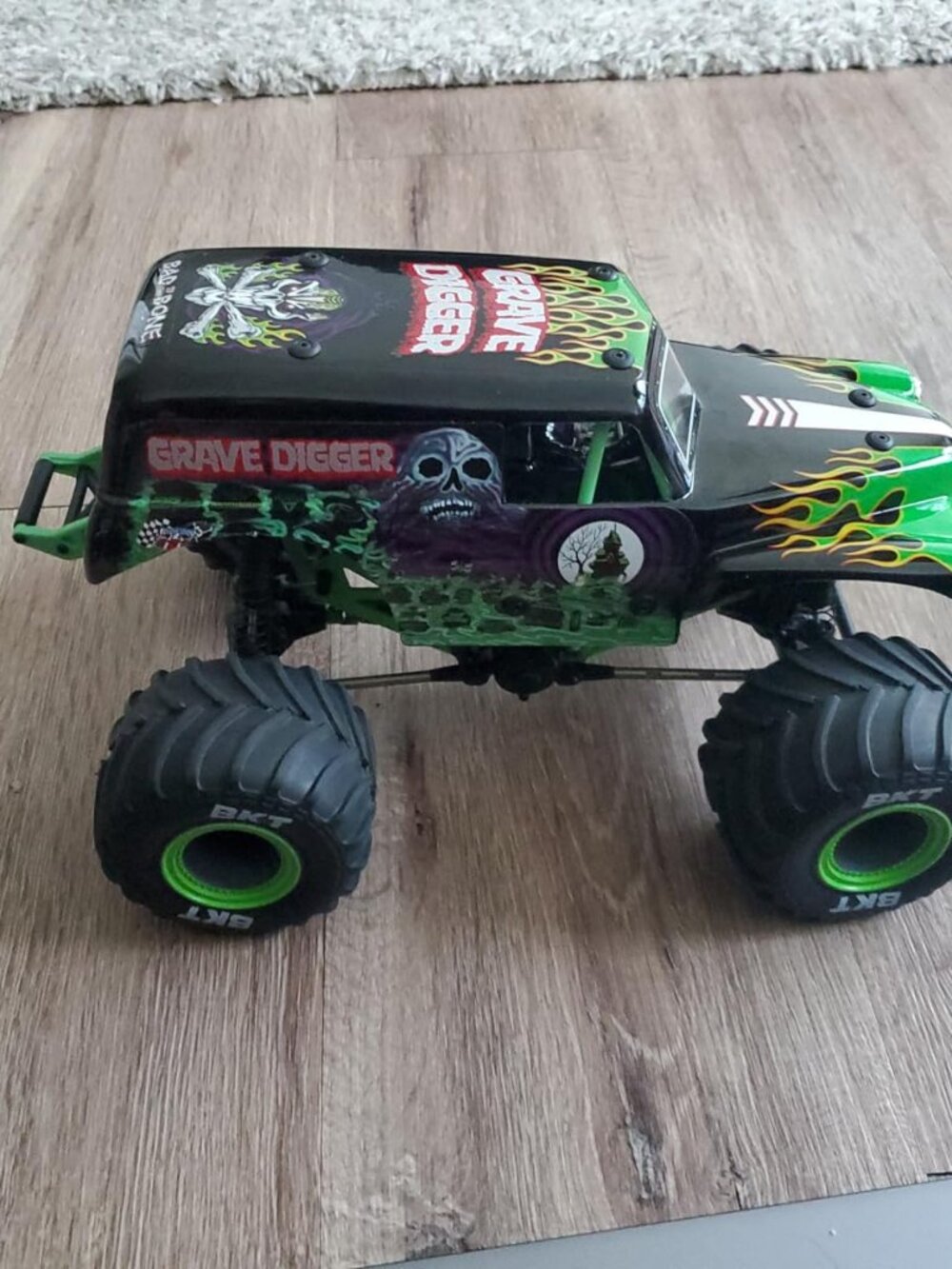 1/18 Mini LMT Grave Digger 2S 4X4 RTR Brushed Monster Truck Battery & Charger In - Picture 3 of 10